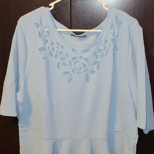 Rose cut out top